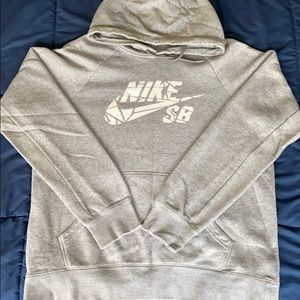 Men's Nike sb fractured hoodie